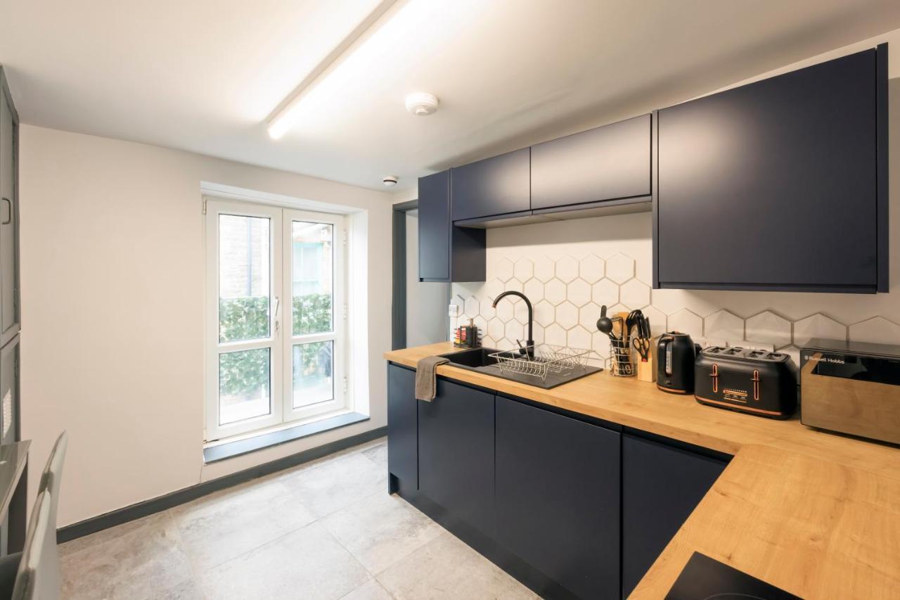 Seafront With Balcony, Parking And Sea Views * Aberystwyth