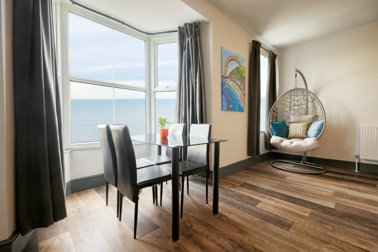 Seafront With Balcony, Parking And Sea Views