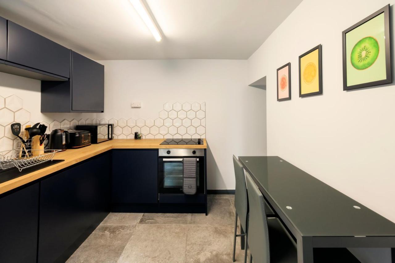 Seafront With Balcony, Parking And Sea Views Aberystwyth